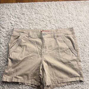 JUNIOR UNIONBAY LIGHT TAN SHORTS SIZE 17 GUC
